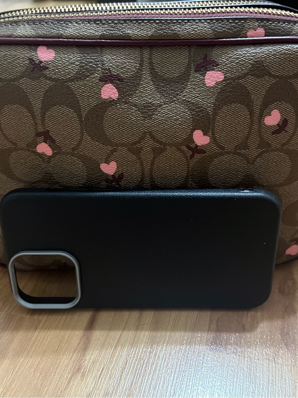 Coach 100% Authentic Brown Signature Heart Print Crossbody Bag (Valentines ) - Picture 2 of 13